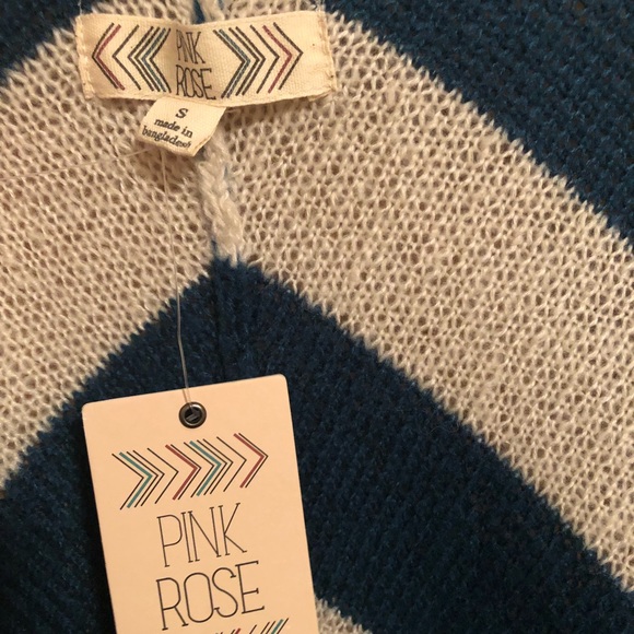 Cardigan - Picture 2 of 3